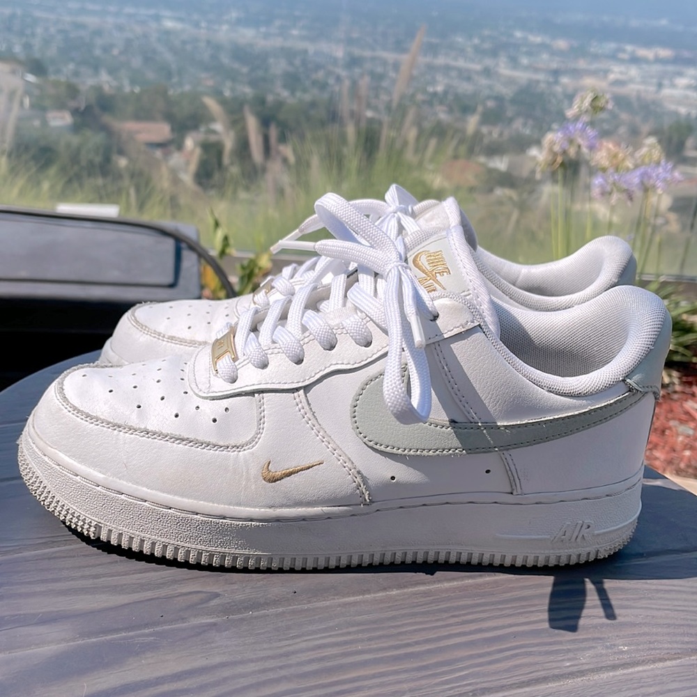 Nike Air Force 1 low ‘07 - Womens size 8.5